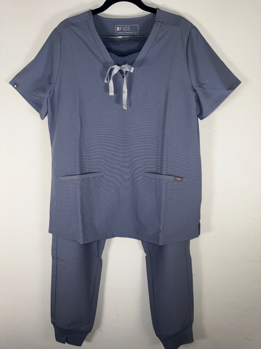 FIGS NWT Casma Scrub Top + Zamora Joggers Set Medium Vapor Blue Space Dye